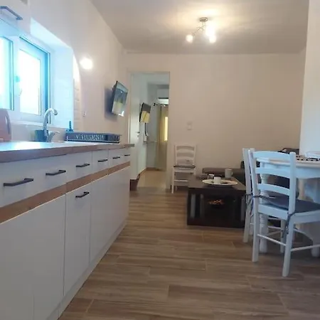 Holiday home Houlia με δωρεάν χώρο στάθμευσης Stenies