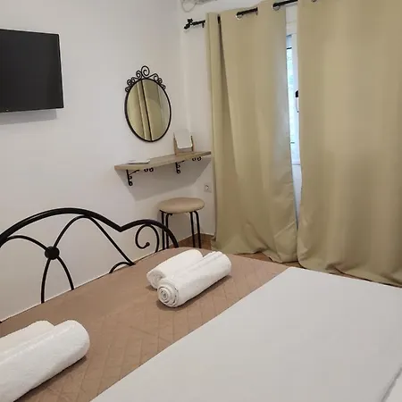 Houlia με δωρεάν χώρο στάθμευσης * Stenies