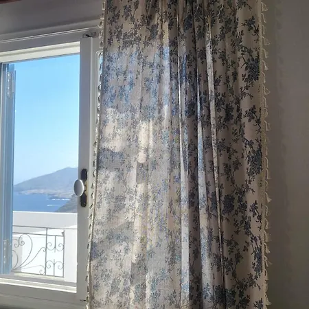 Houlia με δωρεάν χώρο στάθμευσης Στενιές