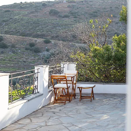 Houlia με δωρεάν χώρο στάθμευσης * Steniaí